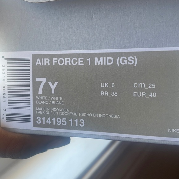 Air Force 7Y Mid - Picture 2 of 3